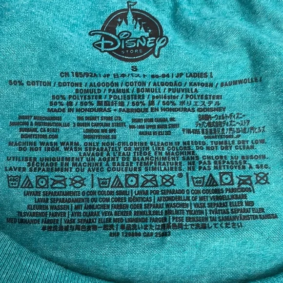 🌟5 for $25🌟 NWT Disney Little Mermaid Kiss The Girl T-Shirt - Picture 5 of 6